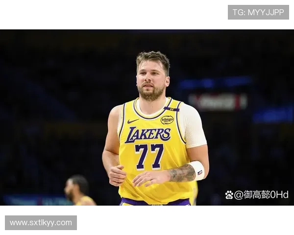 雷迪克呼吁湖人保持冠军状态东契奇强调身心兼备的重要性